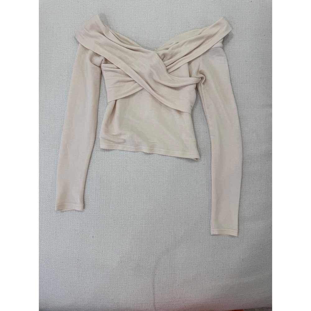 Edikted Top Women XS Cream Surplice Crossover Off-Shoulder Excellent